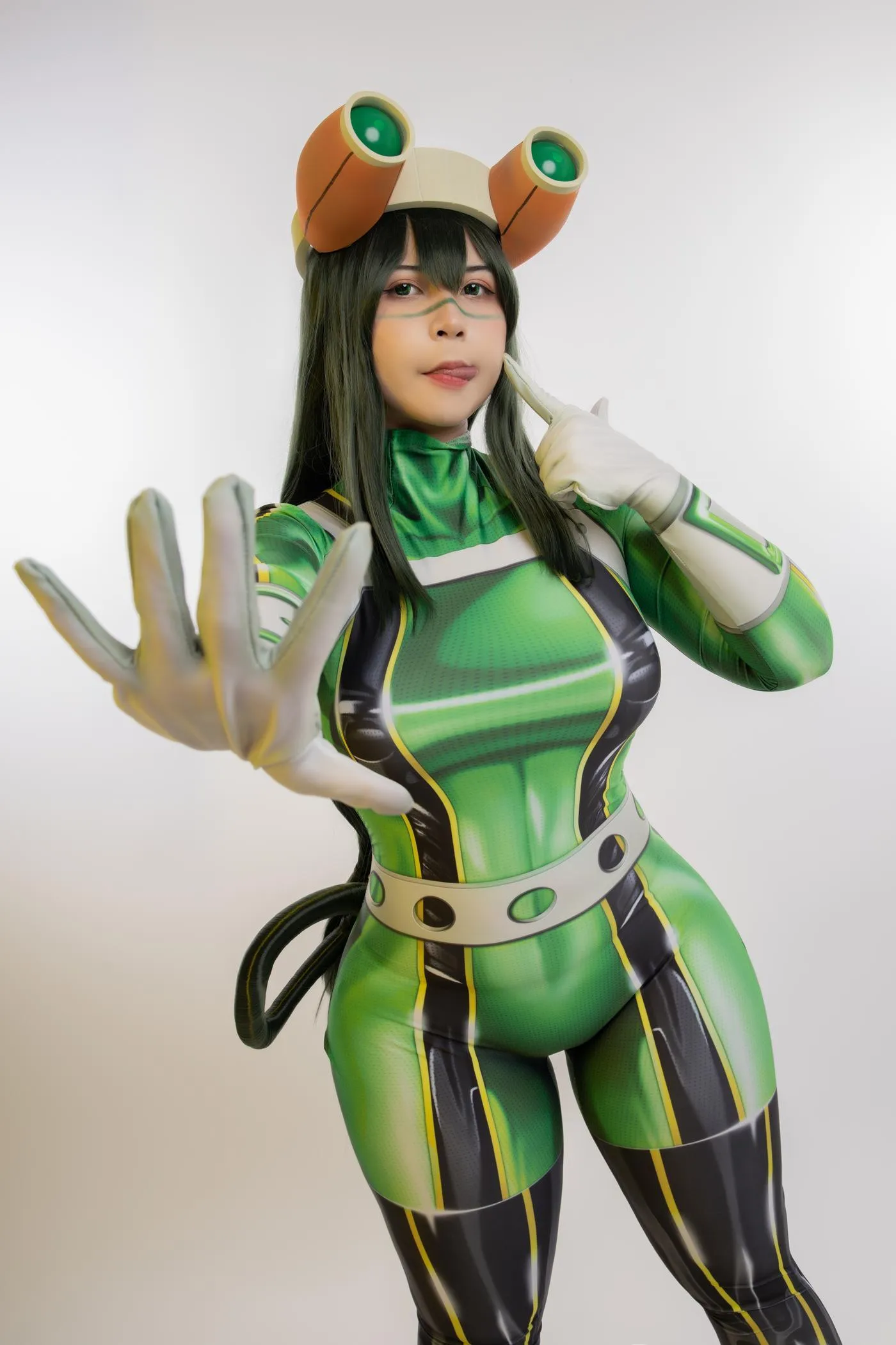 Uy Uy – NO.33 Tsuyu Asui [25P]插图